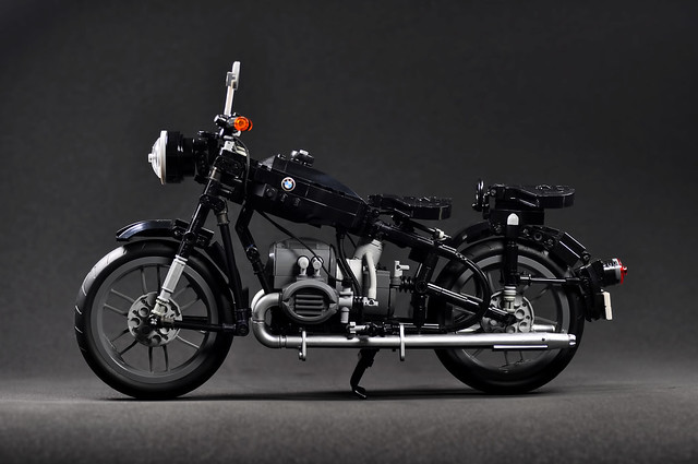 不只有超美的車體，細部結構更是驚人再現！！ maximecheng03 樂高MOC 作品【BMW R60/2】拜託早日正式商品化吧～