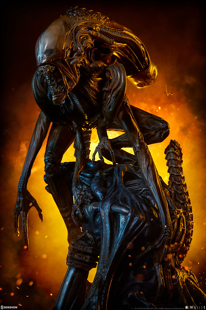 狩獵本領大提升，恐懼再進化！ Sideshow Collectibles Mythos Maquette《異形》異形戰士 Alien Warrior 全身雕像作品