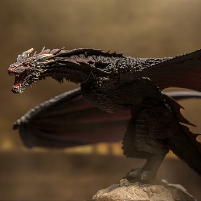 mcfarlane toys drogon