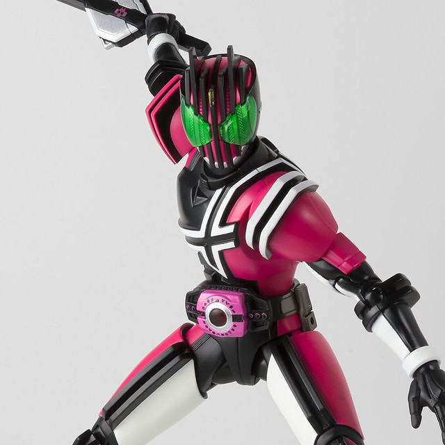 S.H.Figuarts《假面騎士ZI-O》「假面騎士Decade Neodecadriver