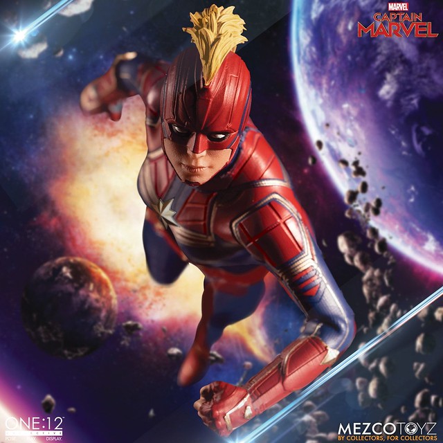 有附超可愛的貓呀(佛萊肯)！！！ MEZCO ONE:12 COLLECTIVE 系列《驚奇隊長》驚奇隊長 Captain Marvel 1/12 比例人偶作品