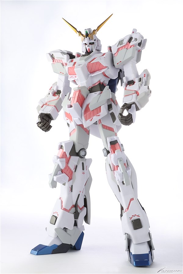 忠實再現台場立像！《機動戰士鋼彈UC》RX-0 獨角獸鋼彈 Ver.TWC 軟膠模型（ユニコーンガンダム Ver.TWC ADVANCED SOFVI-MODEL）