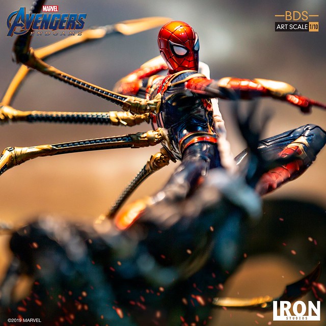 小蜘蛛大顯身手！！ Iron Studios Battle Diorama 系列《復仇者聯盟：終局之戰》鋼鐵蜘蛛(Iron Spider) Vs Outrider 1/10 比例決鬥場景雕像作品