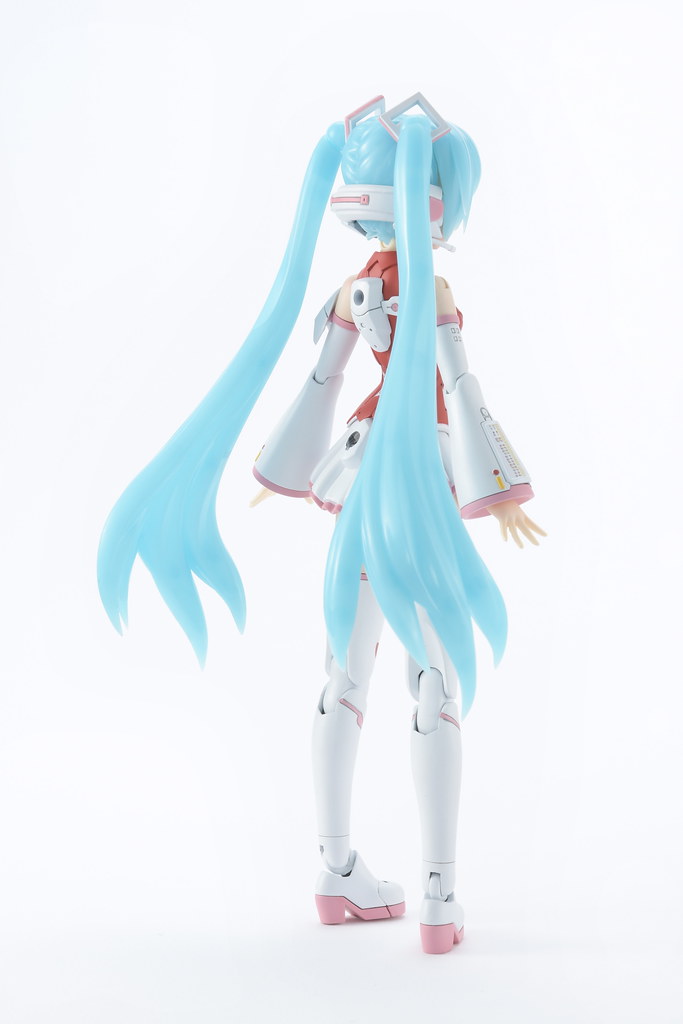 HOBBY JAPAN 50 周年紀念配色！《骨裝機娘》x《初音未來》FRAME