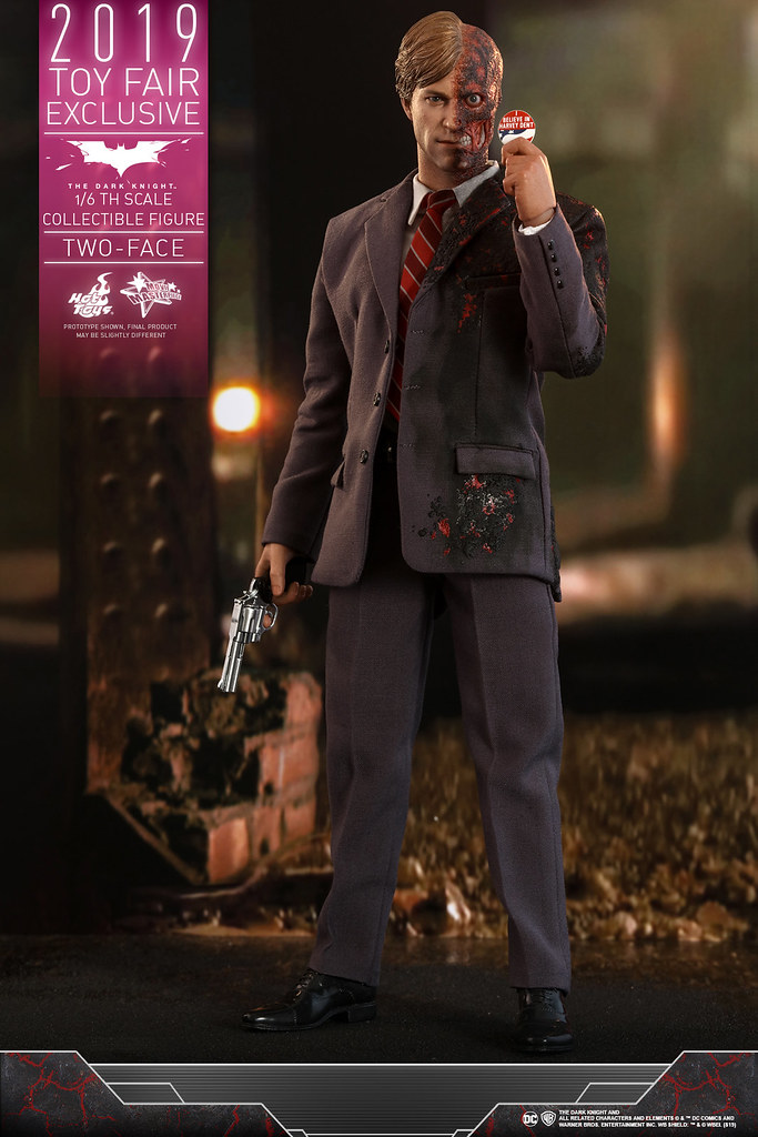 墮落的白色騎士！ Hot Toys – MMS546 -《黑暗騎士》雙面人 Two Face 1/6 比例人偶作品【Toy Fair Exclusive】