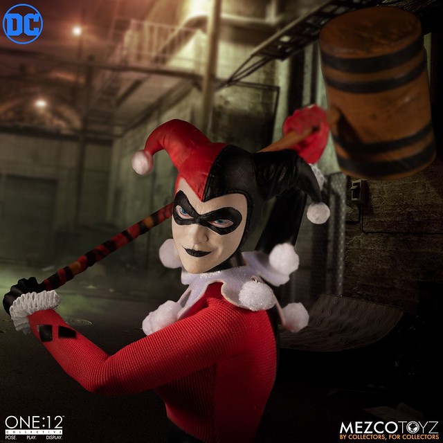 有超讚的火箭發射器！ MEZCO ONE:12 COLLECTIVE 系列DC Comics【哈莉