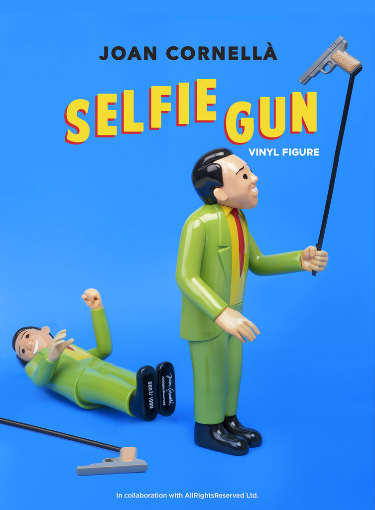 Joan Cornellà x AllRightsReserved 推「SELFIE GUN」10吋搪膠人偶全球限量1000枚！DING DONG  宅配便獨家販售| 玩具人Toy People News