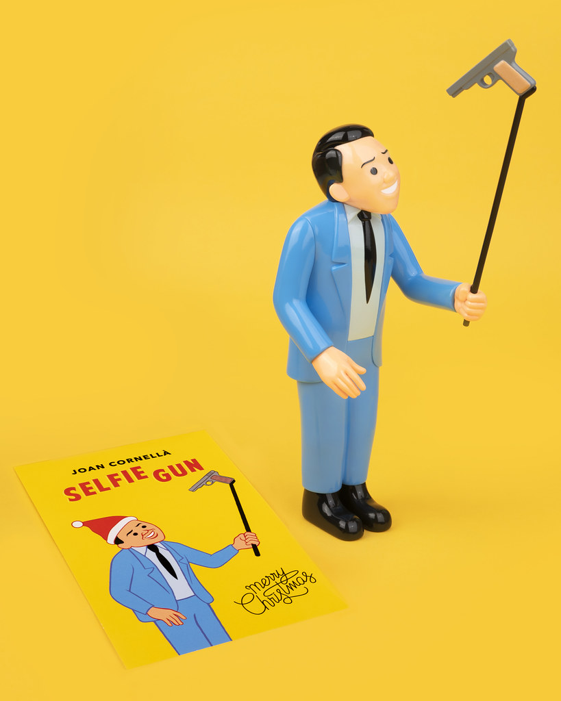 一流メーカー品 ホアン・コルネラ Joan Cornella フィギュア