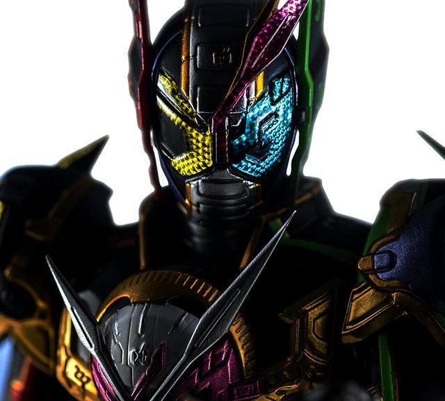 祝賀吧！集結三位騎士之力，創造未來的時之王者！ S.H.Figuarts《假面騎士ZI-O》假面騎士ZI-O 三重形態 （仮面ライダージオウトリニティ）商品化