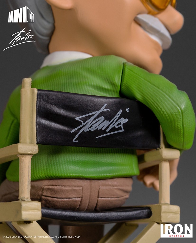 導演椅上的漫威之父Q版立體化! Iron Studios Minico 系列【史丹·李】Stan Lee 全身雕像