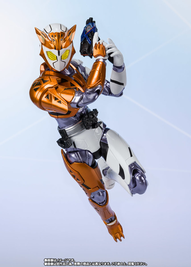 令和首位女性騎士登場！S.H.Figuarts《假面騎士01》假面騎士Valkyrie 疾馳獵豹型態（仮面ライダーバルキリー ラッシングチーター）【魂商店】