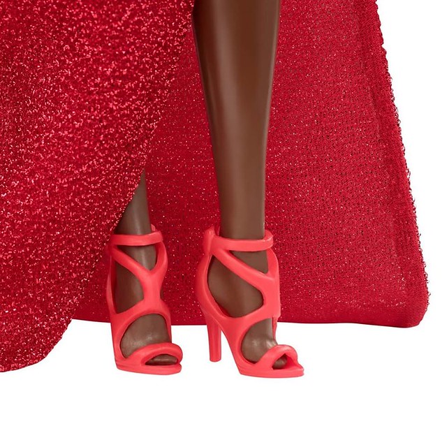 經典造型相隔40年復刻登場！MATTEL《芭比娃娃》第一款黑人芭比娃娃 40周年紀念復刻版（40TH ANNIVERSARY FIRST BLACK BARBIE）