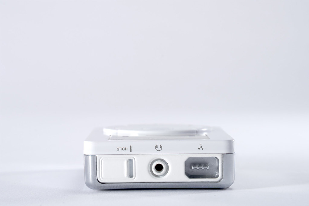 還記得以前那段把音樂放進 MP3 的時光嗎！？ Classicbot 最新作【iBoy】現正於 Kickstarter 募資中！