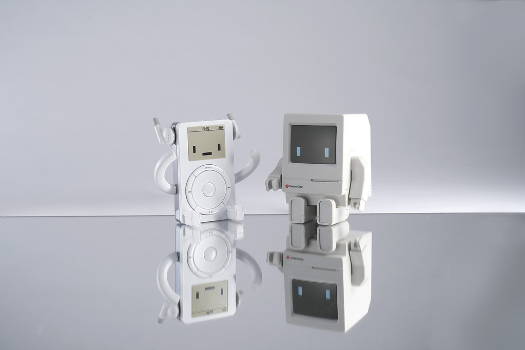 還記得以前那段把音樂放進 MP3 的時光嗎！？ Classicbot 最新作【iBoy】現正於 Kickstarter 募資中！