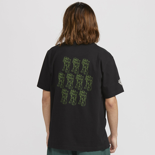 【台灣4/17開賣！】UNIQLO X《機動戰士鋼彈》40週年紀念聯名UT 買二件就送限定色鋼彈模型！