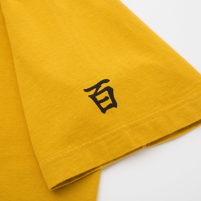 【台灣4/17開賣！】UNIQLO X《機動戰士鋼彈》40週年紀念聯名UT 買二件就送限定色鋼彈模型！