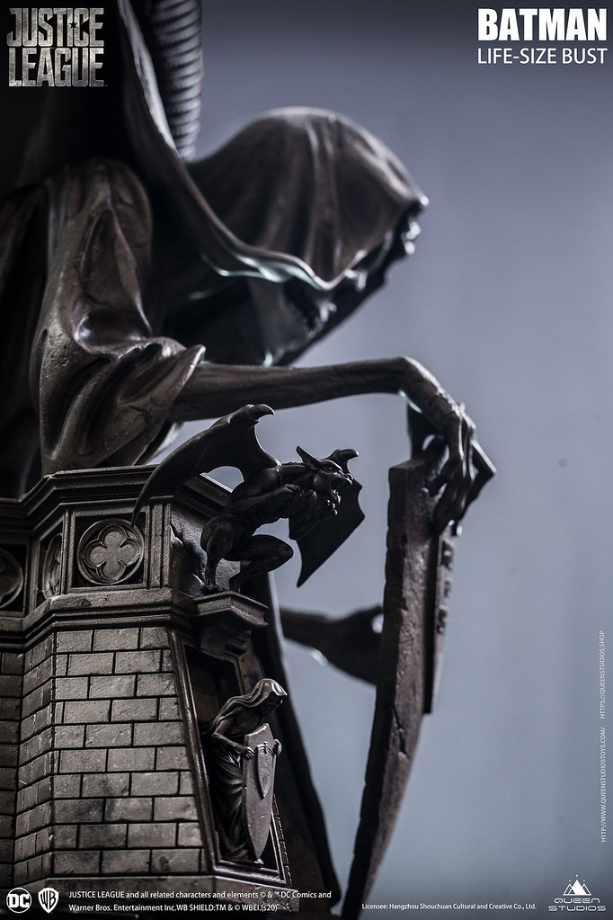 極致擬真還原的屁股下巴！Queen Studios《正義聯盟》蝙蝠俠 1:1比例 半身胸像（Justice League Batman Life-Size Bust）