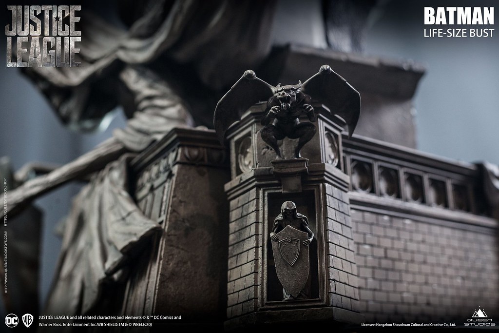 極致擬真還原的屁股下巴！Queen Studios《正義聯盟》蝙蝠俠 1:1比例 半身胸像（Justice League Batman Life-Size Bust）