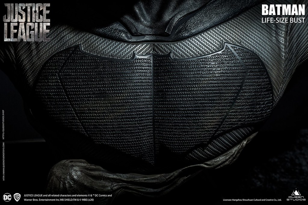 極致擬真還原的屁股下巴！Queen Studios《正義聯盟》蝙蝠俠 1:1比例 半身胸像（Justice League Batman Life-Size Bust）