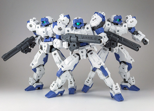 BANDAI SPIRITS 原創組裝模型『30MINUTES MISSIONS』 1/144 eEXM-21 拉比歐 白色&amp;橙色（ラビオット）