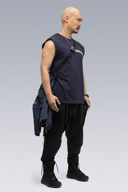 在末日接單的不死送貨傳說 ！ACRONYM x《死亡擱淺》推出聯名送貨員「J1A-GTKP」高機能外套