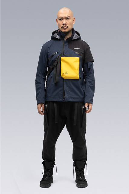 在末日接單的不死送貨傳說 ！ACRONYM x《死亡擱淺》推出聯名送貨員「J1A-GTKP」高機能外套