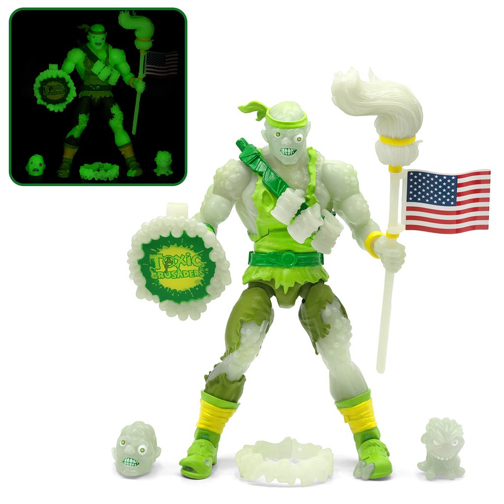拿著拖把揍人的超ㄎㄧㄤ英雄！Super7《Toxic Crusaders》Toxie 6 吋可動人偶夜光版（Toxic Crusaders Glow in the Dark）【Entertainment Earth 限定】