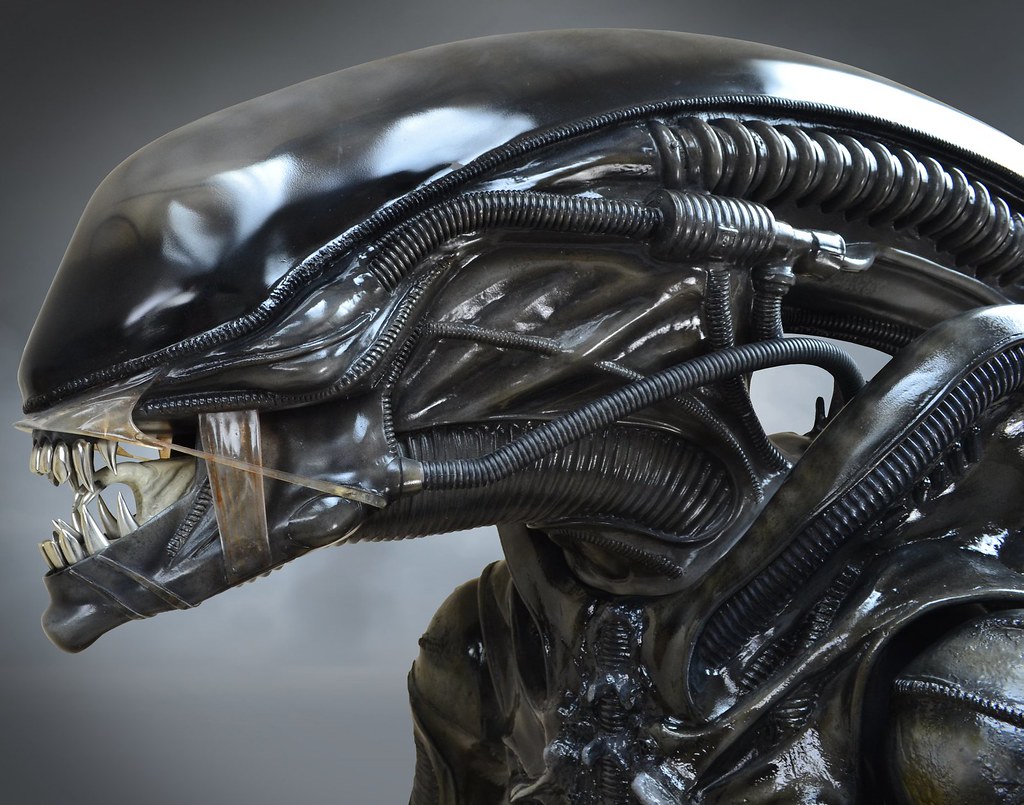 Hollywood Collectibles Group《異形》「異形(Alien) Big Chap」1：1 比例全身雕像 普通版/HCG限定版