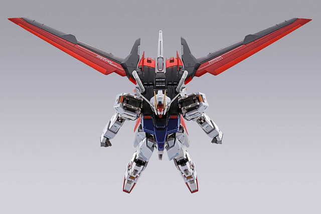 完美攻擊即將現身！？METAL BUILD 《機動戰士鋼彈SEED》重砲型 / 翔翼型 / 巨劍型 / 攻擊者背包（ランチャー / エール / ソードストライカー）商品情報公開