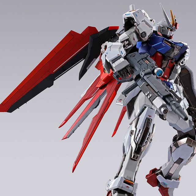 完美攻擊即將現身！？METAL BUILD 《機動戰士鋼彈SEED》重砲型 / 翔翼型 / 巨劍型 / 攻擊者背包（ランチャー / エール / ソードストライカー）商品情報公開