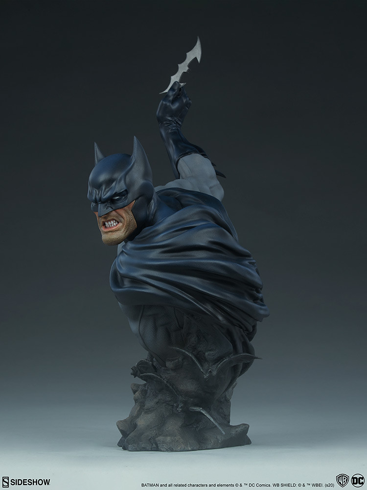 將準備投擲出蝙蝠飛鏢的瞬間完全濃縮！ Sideshow Collectibles DC Comics【蝙蝠俠】Batman 胸像