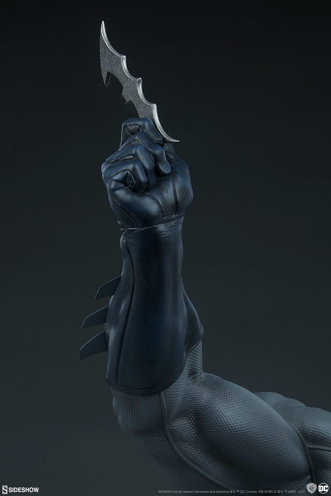 將準備投擲出蝙蝠飛鏢的瞬間完全濃縮！ Sideshow Collectibles DC Comics【蝙蝠俠】Batman 胸像