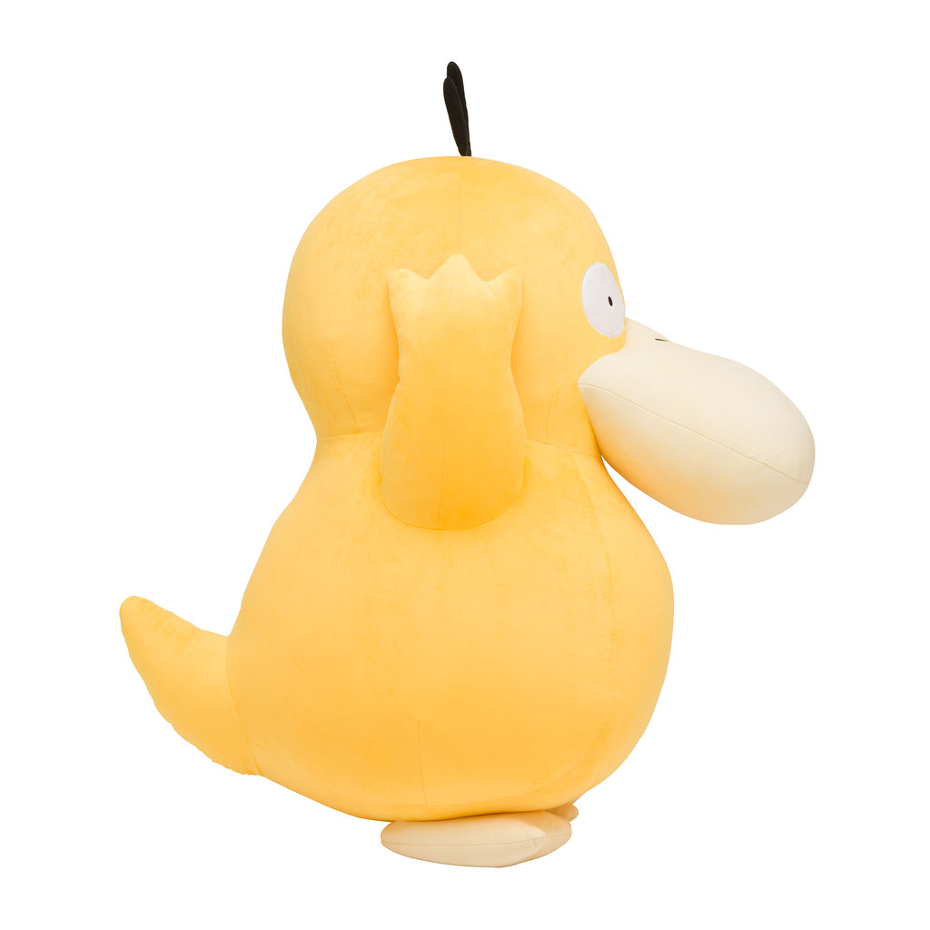 呆萌鴨神1:1登場~寶可夢中心ONLINE限定《精靈寶可夢》等身大「可達鴨」絨毛布偶(ぬいぐるみ 等身大コダック)