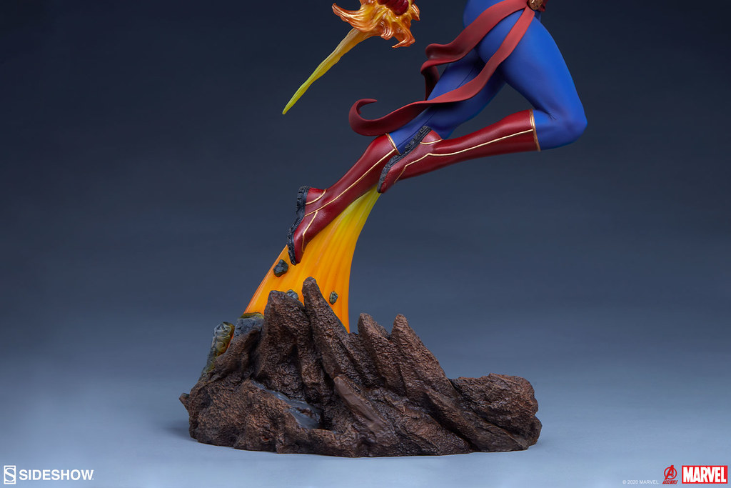 Sideshow Collectibles Avengers Assemble 系列【驚奇隊長】Captain Marvel 1/5 比例全身雕像 普通版/EX版