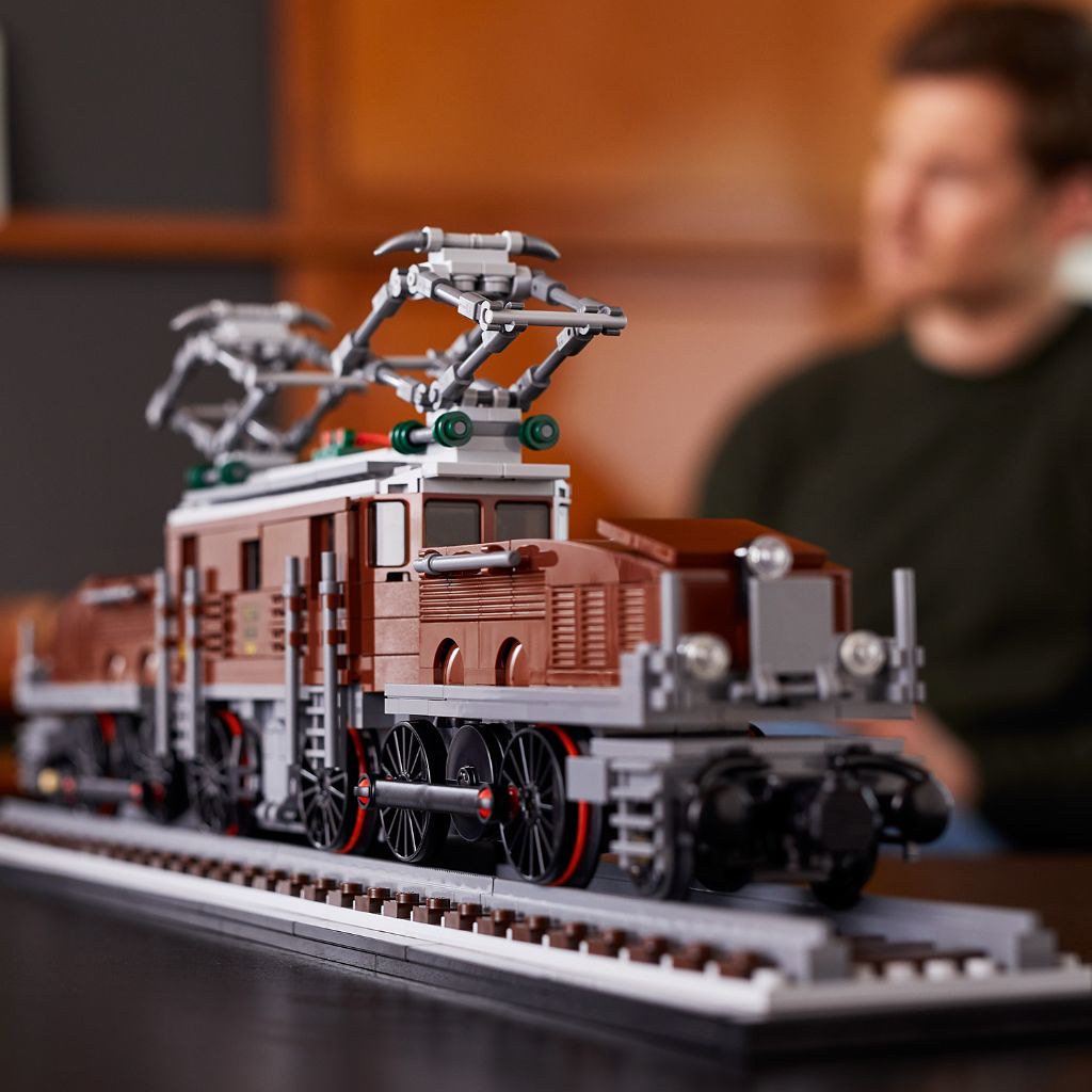 鐵道迷大興奮！超美鱷魚現蹤～ LEGO 10277 創意系列【鱷魚火車頭】Crocodile Locomotive
