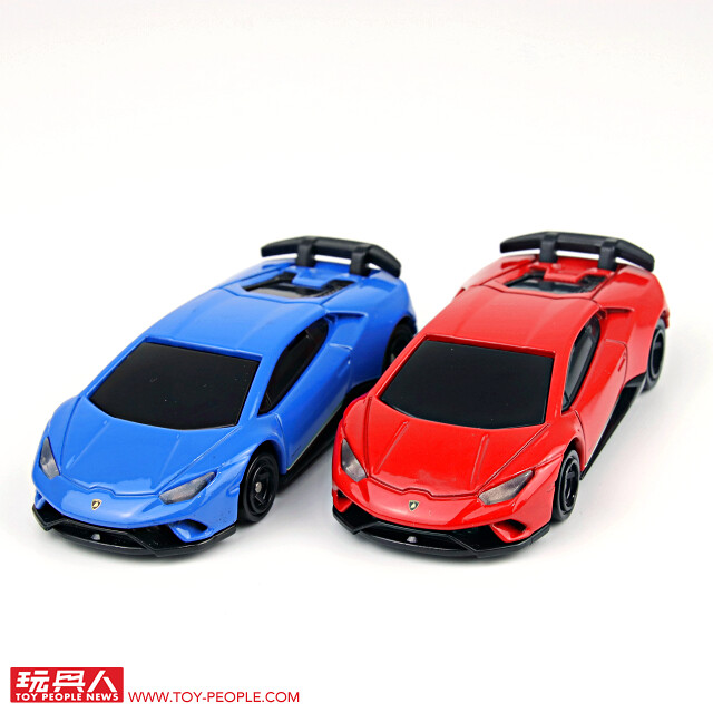 TAKARA TOMY 具備聲光效果的合金小汽車「TOMICA 4D(トミカ4D)」開箱報告! 掌中尺寸的小車也能帶來有如實車的臨場感