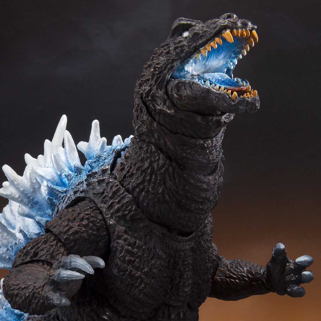 經典白眼破壞神回歸！S.H.MonsterArts《哥吉拉·摩斯拉·王者基多拉 大怪獸總攻擊》 哥吉拉（2001）放射熱線Ver.｜ゴジラ 2001 放射熱線Ver.