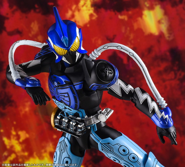 蝦蝦蝦污他～蝦蝦蝦污他！S.H.Figuarts（真骨雕製法）《假面騎士OOO》 假面騎士OOO 鯨鰻章聯組（仮面ライダーオーズ シャウタ コンボ）