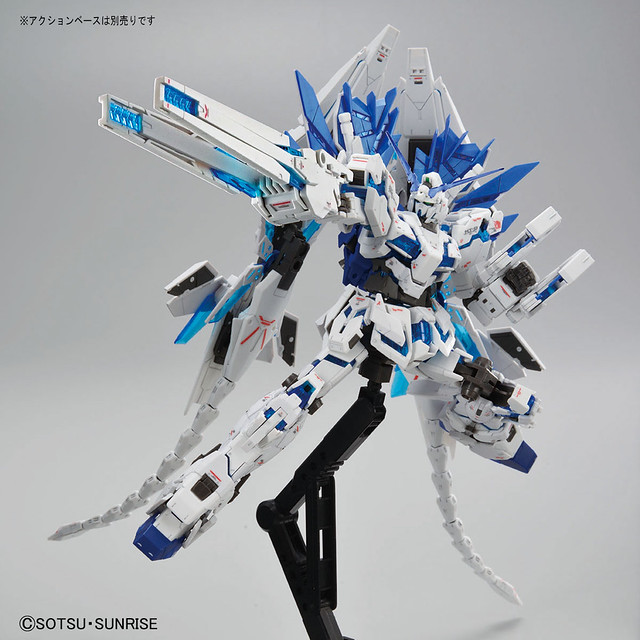 【GUNDAM BASE限定】RG 1/144《機動戰士鋼彈UC》完全裝備型獨角獸鋼彈（ユニコーンガンダム ペルフェクティビリティ）