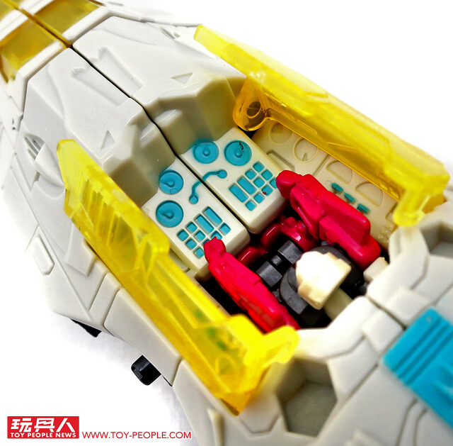 暢快體驗經典人氣角色的新詮釋!孩之寶變形金剛經典世代系列塞博坦之戰「地球崛起」第二波 開箱報告