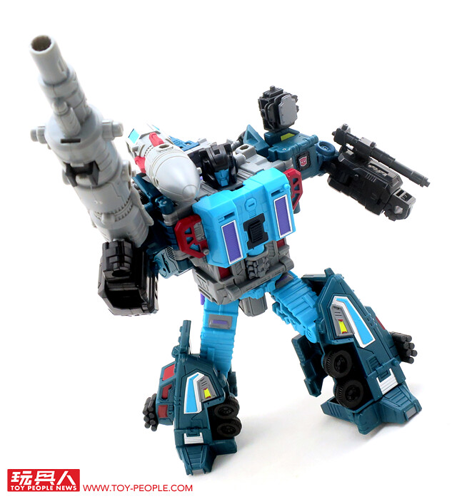 暢快體驗經典人氣角色的新詮釋!孩之寶變形金剛經典世代系列塞博坦之戰「地球崛起」第二波 開箱報告