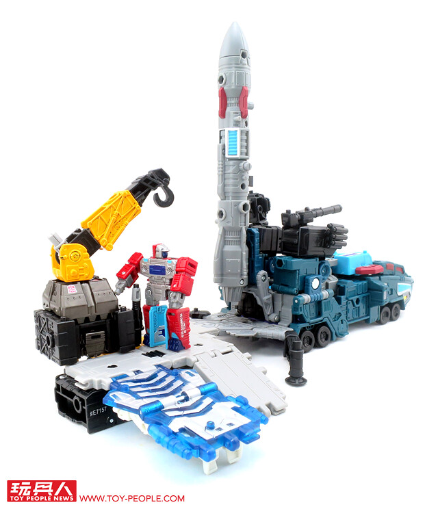 暢快體驗經典人氣角色的新詮釋!孩之寶變形金剛經典世代系列塞博坦之戰「地球崛起」第二波 開箱報告