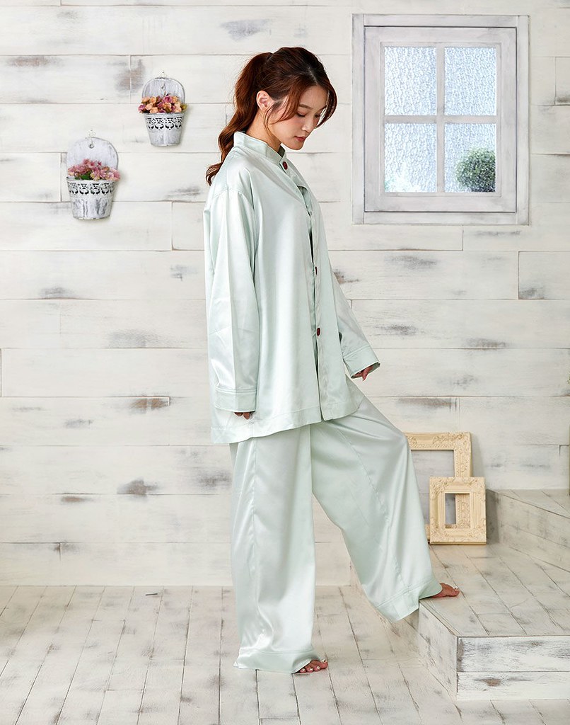 萬代推出《鬼滅之刃》劇中的「蝶屋敷睡衣」！還有什麼不能商品化？