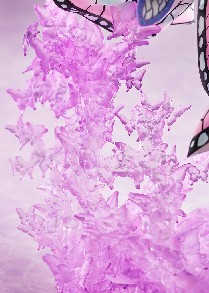 ANIPLEX+限定《鬼滅之刃》胡蝶忍 1/8比例模型 躍動造型融合華麗特效！