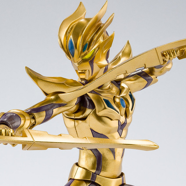 S.H.Figuarts 超人力霸王ZERO 極越型態[GALAXY GLITTER] 超越極限的金色光輝！