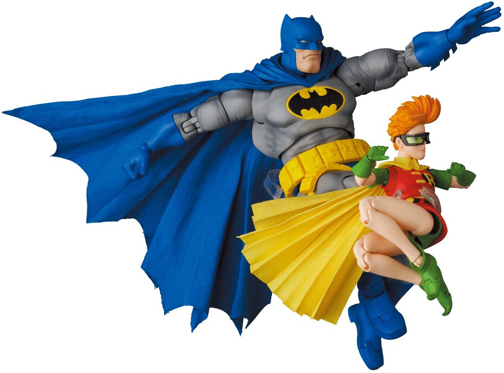 【未開封】BATMAN THE DARK KNIGHT 青ケープ版 アメトイ 未開封】BATMAN THE DARK KNIGHT 青ケープ版 アメトイ