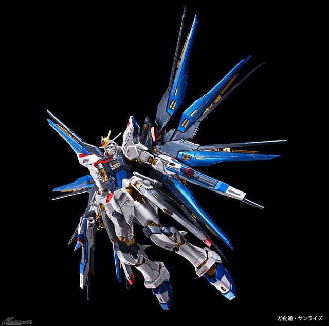 RG 1/144 攻擊自由鋼彈 鈦合金質感Ver.【GUNPLA EXPO TOKYO 2020 會場販售商品、PB先行販售】