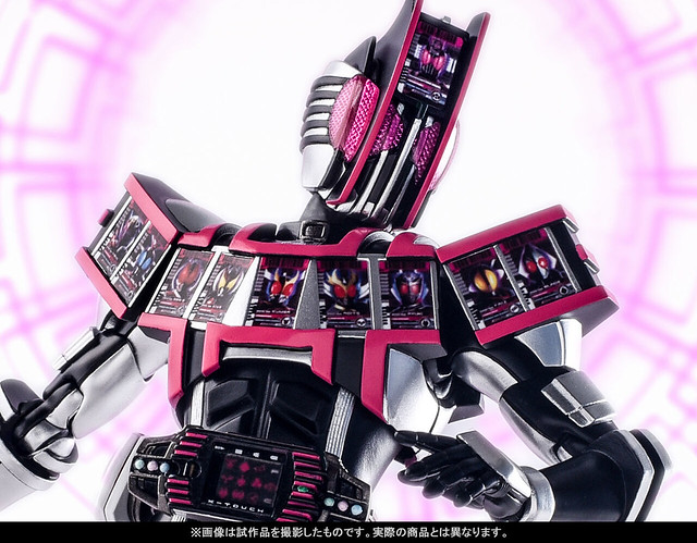神主牌登場！S.H.Figuarts（真骨雕製法）假面騎士DECADE  完全型態