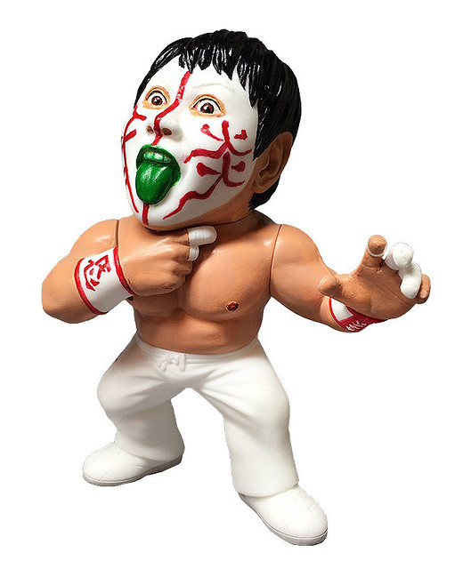 鬥魂三勇士之一！16 directions Great Muta 愚零鬪武多 軟膠人形玩具