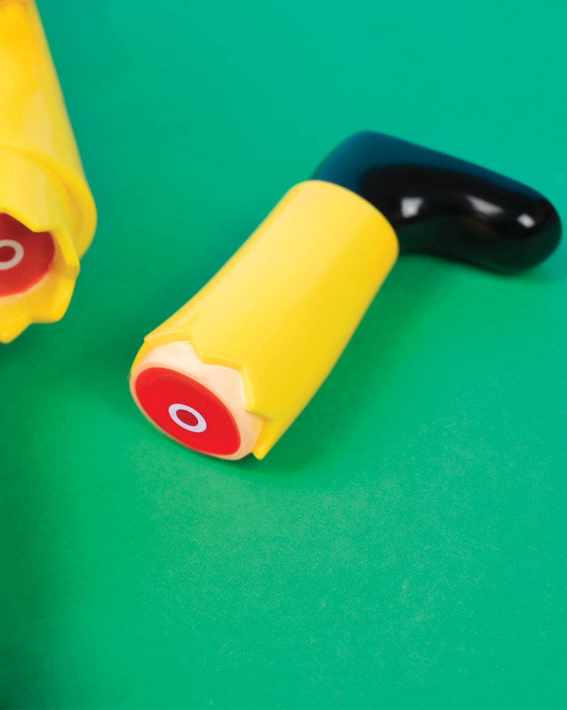 Joan Cornellà x AllRightsReserved 第三彈新作「FWEN 搪膠公仔」、I HOPE I DIE SOON 數位版畫 全球限量首發!